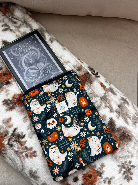 Ghostly Garden Kindle Sleeve